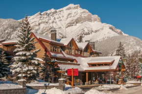 Отель Banff Ptarmigan Inn, Бэнфф